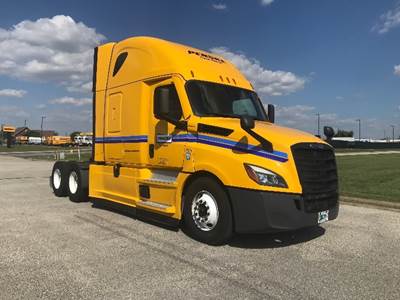 Freightliner Cascadia 126 Sleeper Semi Truck - 72" Integral Sleeper, 455HP, 12 Speed Automatic