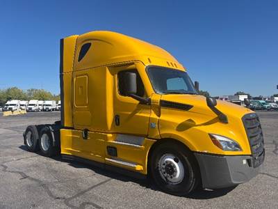 Freightliner Cascadia 126 Sleeper Semi Truck - 72" Integral Sleeper, 455HP, 12 Speed Automatic