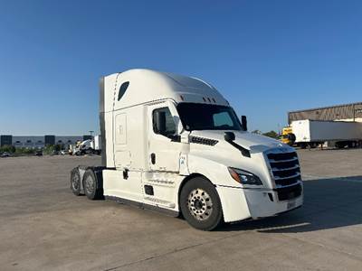 Freightliner Cascadia 126 Sleeper Semi Truck - 72" Integral Sleeper, 455HP, 12 Speed Automatic