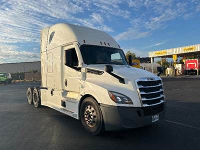 Freightliner Cascadia 126 Sleeper Semi Truck - 72" Integral Sleeper, 455HP, 12 Speed Automatic