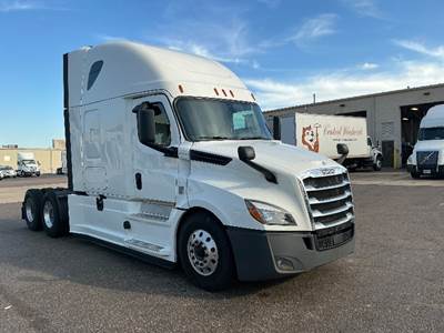 Freightliner Cascadia 126 Sleeper Semi Truck - 72" Integral Sleeper, 400HP, 12 Speed Automatic