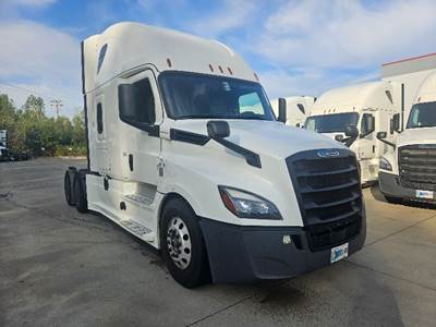 Freightliner Cascadia 126 Sleeper Semi Truck - 72" Integral Sleeper, 455HP, 12 Speed Automatic