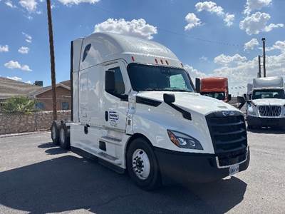Freightliner Cascadia 126 Sleeper Semi Truck - 72" Integral Sleeper, 455HP, 12 Speed Automatic