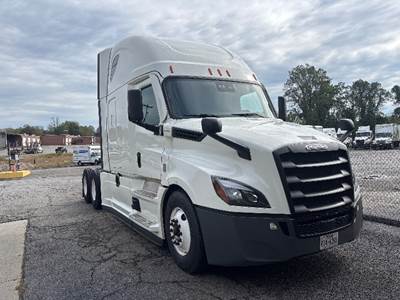 Freightliner Cascadia 126 Sleeper Semi Truck - 72" Integral Sleeper, 455HP, 12 Speed Automatic