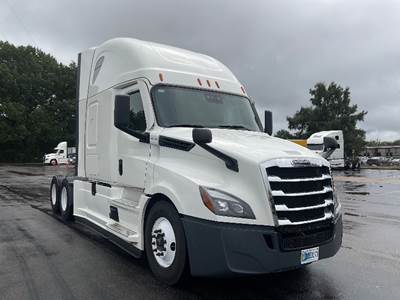 Freightliner Cascadia 126 Sleeper Semi Truck - 72" Integral Sleeper, 455HP, 12 Speed Automatic