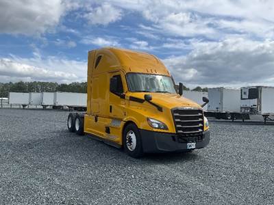 Freightliner Cascadia 126 Sleeper Semi Truck - 72" Integral Sleeper, 455HP, 12 Speed Automatic