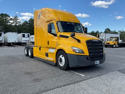 Freightliner Cascadia 126 Sleeper Semi Truck - 72" Integral Sleeper, 455HP, 12 Speed Automatic