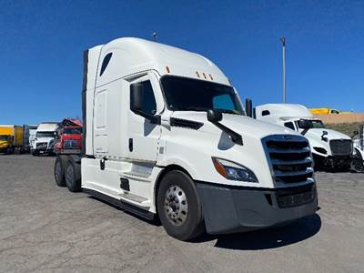 Freightliner Cascadia 126 Sleeper Semi Truck - 72" Integral Sleeper, 505HP, 12 Speed Automatic