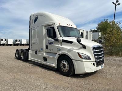 Freightliner Cascadia 126 Sleeper Semi Truck - 72" Integral Sleeper, 455HP, 12 Speed Automatic
