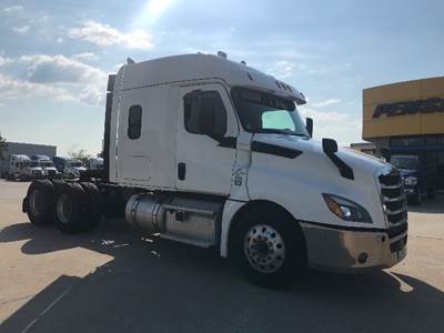 Freightliner Cascadia 126 Sleeper Semi Truck - 60" Integral Sleeper, 455HP, 12 Speed Automatic