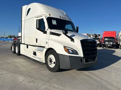 Freightliner Cascadia 126 Sleeper Semi Truck - 72" Integral Sleeper, 455HP, 12 Speed Automatic