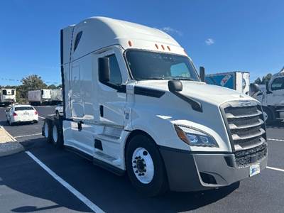 Freightliner Cascadia 126 Sleeper Semi Truck - 72" Integral Sleeper, 455HP, 12 Speed Automatic