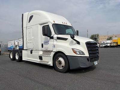 Freightliner Cascadia 126 Sleeper Semi Truck - 72" Integral Sleeper, 455HP, 12 Speed Automatic