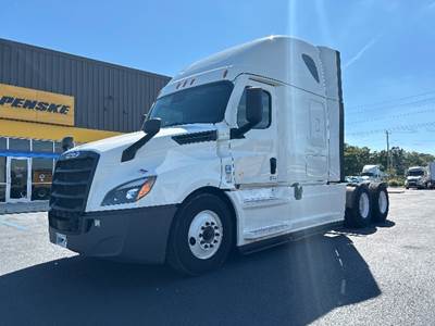 Freightliner Cascadia 126 Sleeper Semi Truck - 72" Integral Sleeper, 455HP, 12 Speed Automatic