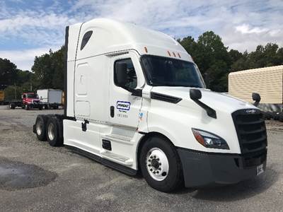 Freightliner Cascadia 126 Sleeper Semi Truck - 72" Integral Sleeper, 455HP, 12 Speed Automatic