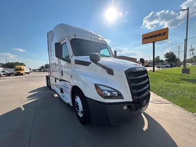Freightliner Cascadia 126 Sleeper Semi Truck - 72" Integral Sleeper, 455HP, 12 Speed Automatic