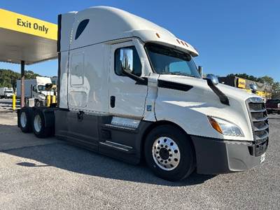 Freightliner Cascadia 126 Sleeper Semi Truck - 72" Integral Sleeper, 455HP, 12 Speed Automatic