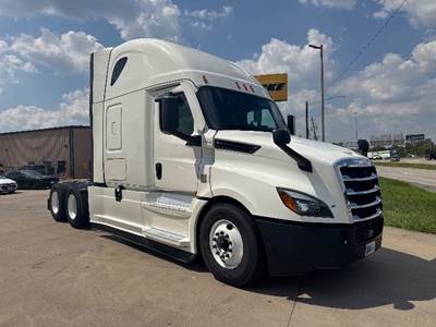 Freightliner Cascadia 126 Sleeper Semi Truck - 72" Integral Sleeper, 455HP, 12 Speed Automatic