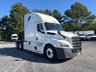 Freightliner Cascadia 126 Sleeper Semi Truck - 72" Integral Sleeper, 455HP, 12 Speed Automatic