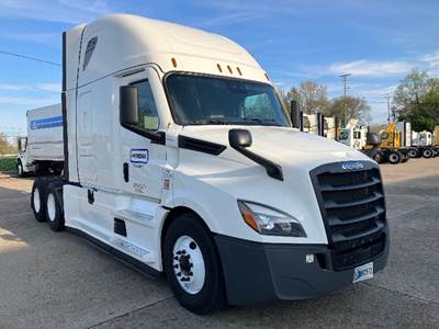Freightliner Cascadia 126 Sleeper Semi Truck - 72" Integral Sleeper, 455HP, 12 Speed Automatic