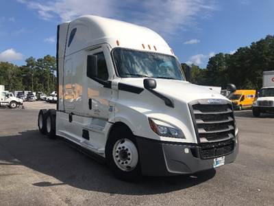 Freightliner Cascadia 126 Sleeper Semi Truck - 72" Integral Sleeper, 455HP, 12 Speed Automatic