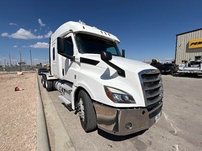 Freightliner Cascadia 126 Sleeper Semi Truck - 60" Integral Sleeper, 455HP, 12 Speed Automatic