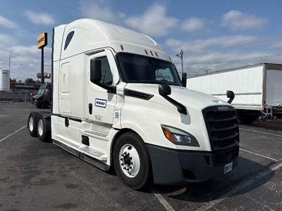 Freightliner Cascadia 126 Sleeper Semi Truck - 72" Integral Sleeper, 455HP, 12 Speed Automatic