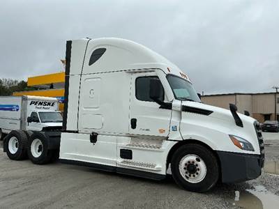 Freightliner Cascadia 126 Sleeper Semi Truck - 72" Integral Sleeper, 455HP, 12 Speed Automatic