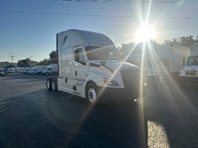 Freightliner Cascadia 126 Sleeper Semi Truck - 72" Integral Sleeper, 455HP, 12 Speed Automatic
