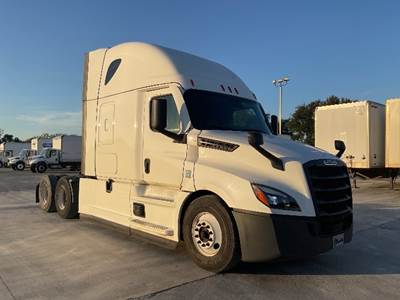 Freightliner Cascadia 126 Sleeper Semi Truck - 72" Integral Sleeper, 455HP, 12 Speed Automatic