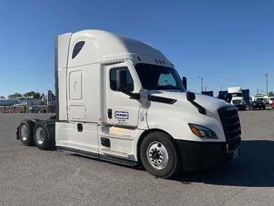 Freightliner Cascadia 126 Sleeper Semi Truck - 72" Integral Sleeper, 455HP, 12 Speed Automatic