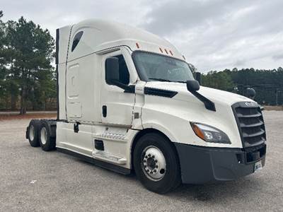 Freightliner Cascadia 126 Sleeper Semi Truck - 72" Integral Sleeper, 455HP, 12 Speed Automatic