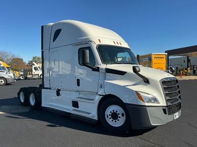 Freightliner Cascadia 126 Sleeper Semi Truck - 72" Integral Sleeper, 455HP, 12 Speed Automatic
