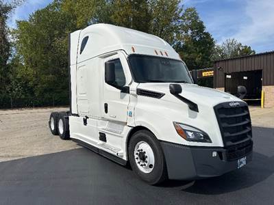 Freightliner Cascadia 126 Sleeper Semi Truck - 72" Integral Sleeper, 455HP, 12 Speed Automatic
