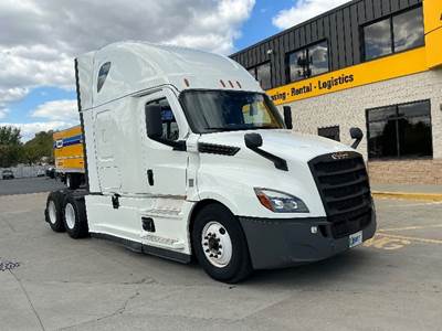 Freightliner Cascadia 126 Sleeper Semi Truck - 72" Integral Sleeper, 455HP, 12 Speed Automatic
