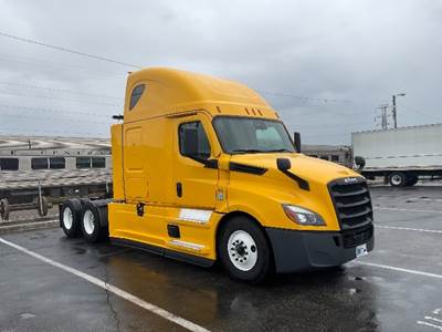 Freightliner Cascadia 126 Sleeper Semi Truck - 72" Integral Sleeper, 455HP, 12 Speed Automatic