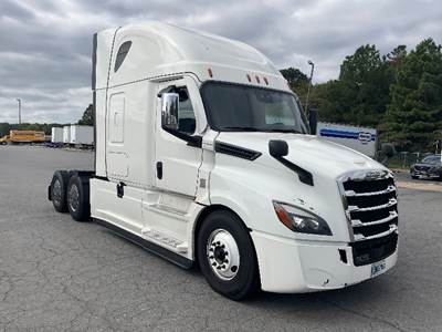 Freightliner Cascadia 126 Sleeper Semi Truck - 72" Integral Sleeper, 455HP, 12 Speed Automatic