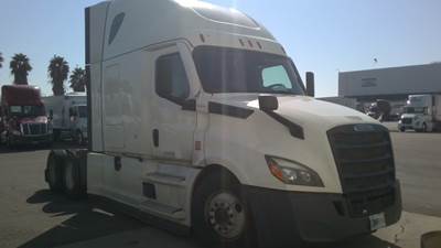Freightliner Cascadia 126 Sleeper Semi Truck - 72" Integral Sleeper, 455HP, 12 Speed Automatic