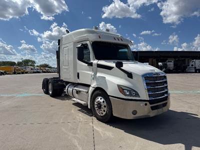 Freightliner Cascadia 126 Sleeper Semi Truck - 60" Integral Sleeper, 455HP, 12 Speed Automatic