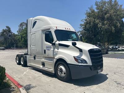 Freightliner Cascadia 126 Sleeper Semi Truck - 72" Integral Sleeper, 455HP, 12 Speed Automatic