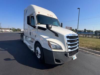 Freightliner Cascadia 126 Sleeper Semi Truck - 72" Integral Sleeper, 455HP, 12 Speed Automatic