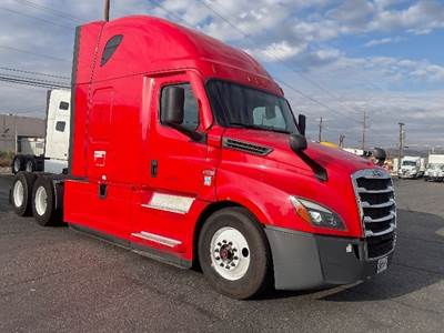 Freightliner Cascadia 126 Sleeper Semi Truck - 72" Integral Sleeper, 455HP, 12 Speed Automatic