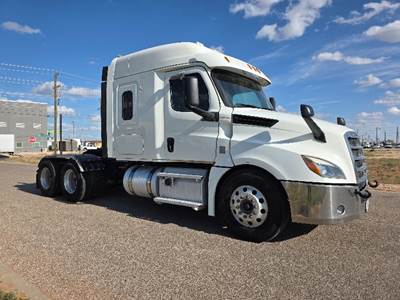 Freightliner Cascadia 126 Sleeper Semi Truck - 60" Integral Sleeper, 455HP, 12 Speed Automatic