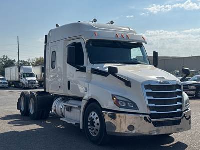 Freightliner Cascadia 126 Sleeper Semi Truck - 60" Integral Sleeper, 455HP, 12 Speed Automatic
