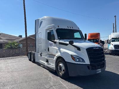 Freightliner Cascadia 126 Sleeper Semi Truck - 72" Integral Sleeper, 455HP, 12 Speed Automatic