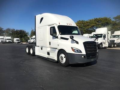 Freightliner Cascadia 126 Sleeper Semi Truck - 72" Integral Sleeper, 455HP, 12 Speed Automatic
