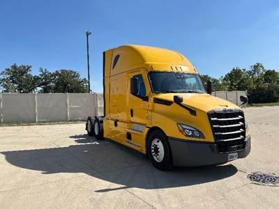 Freightliner Cascadia 126 Sleeper Semi Truck - 72" Integral Sleeper, 455HP, 12 Speed Automatic