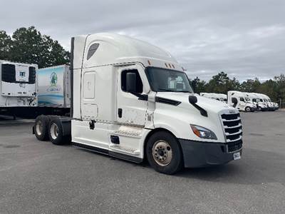 Freightliner Cascadia 126 Sleeper Semi Truck - 72" Integral Sleeper, 455HP, 12 Speed Automatic