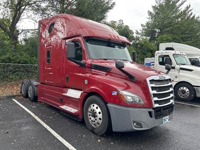 Freightliner Cascadia 126 Sleeper Semi Truck - 72" Integral Sleeper, 455HP, 12 Speed Automatic