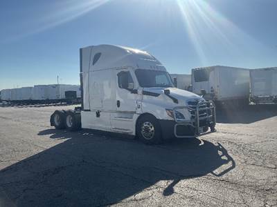 Freightliner Cascadia 126 Sleeper Semi Truck - 72" Integral Sleeper, 455HP, 12 Speed Automatic